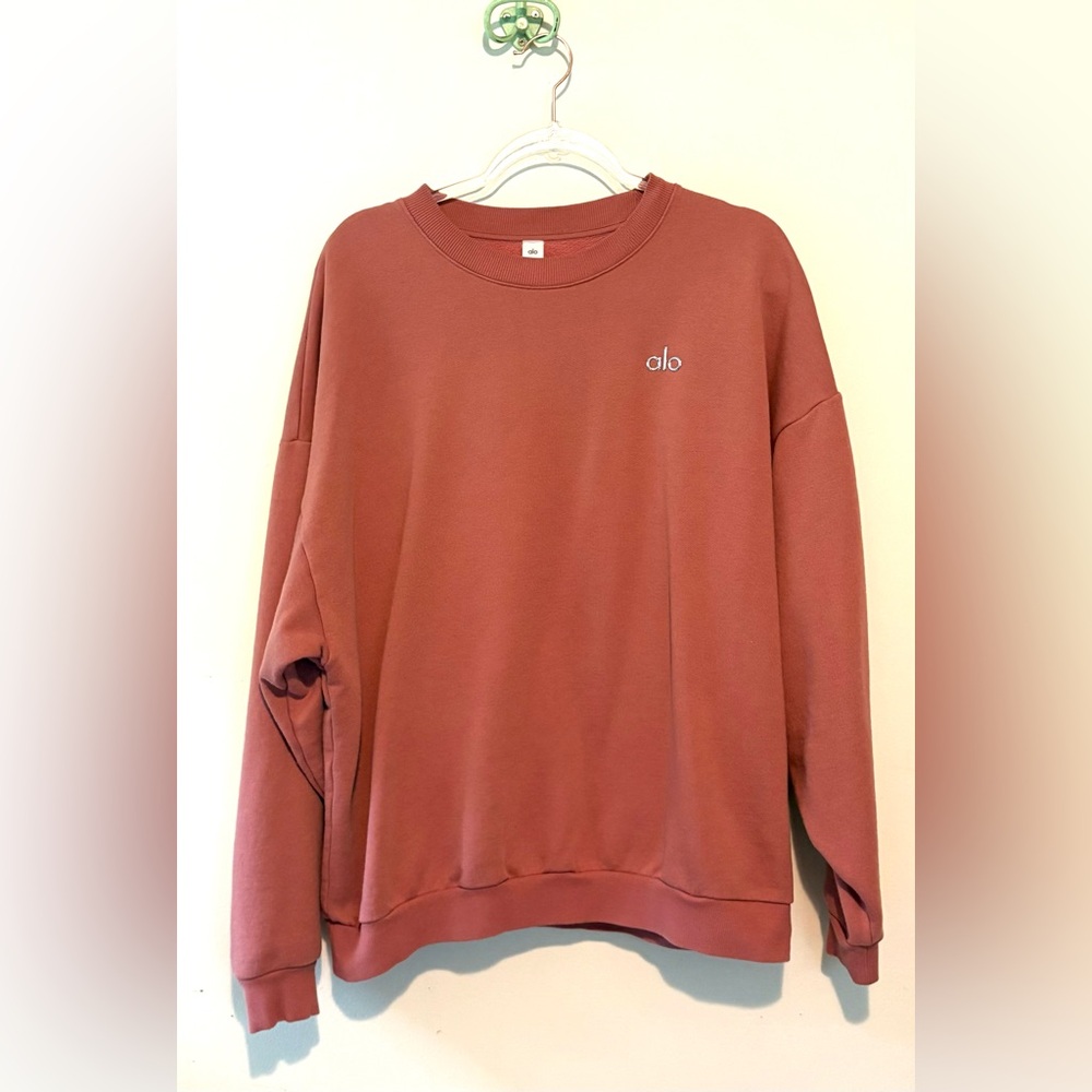 ALO Yoga Accolade Terracotta Crewneck - Picture 4 of 8
